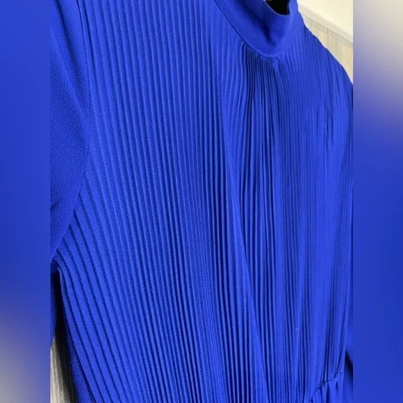 263. Lady Women's Solid Colored Lantern Sleeve Jumpsuit With Pleats Medium - Picture 1 of 6